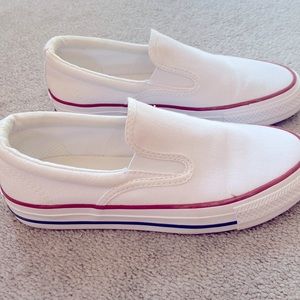 Worn twice converse all-star slip on. Love them but too small. Size 5.5 womens.